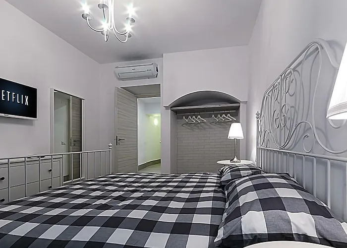 Chiatamone Seaside Suite