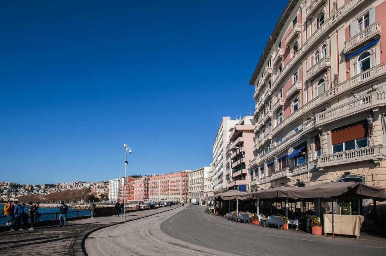 Apartment Chiatamone Seaside Neapel